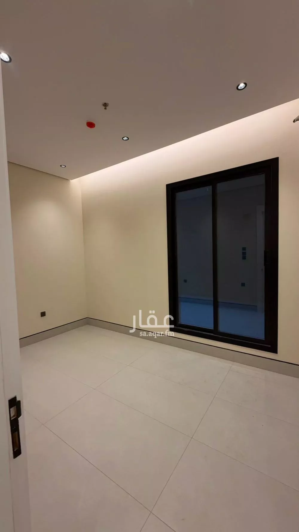 3 bedroom apartment in King Fahd, Riyadh 8