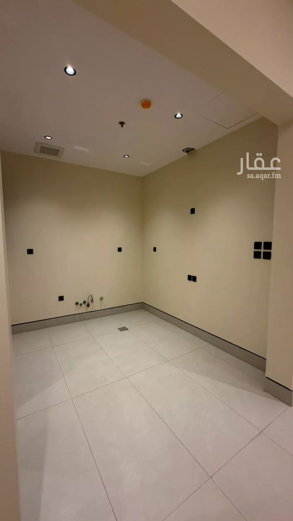 3 bedroom apartment in King Fahd, Riyadh 3