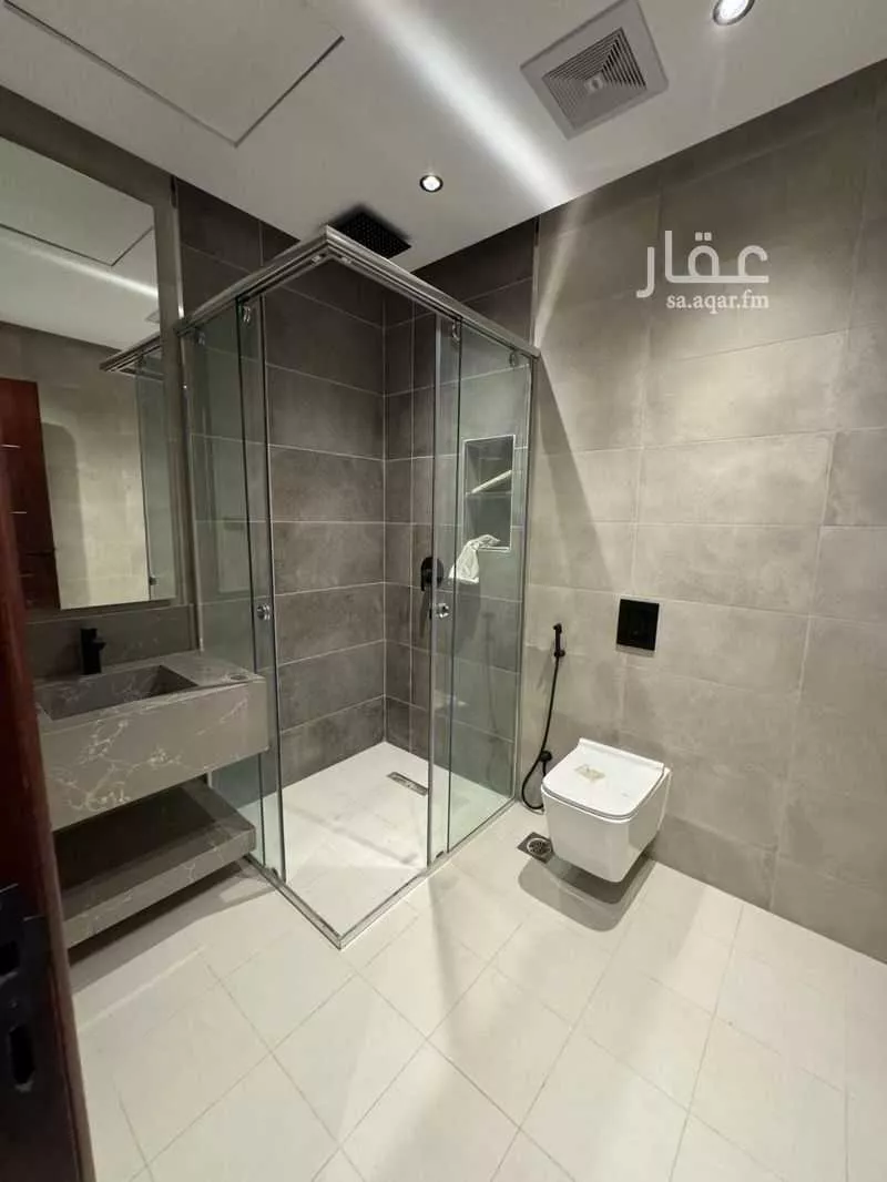 فيلا 6 غرف في الشراع 15