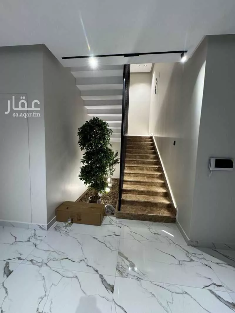 فيلا 6 غرف في الشراع 22