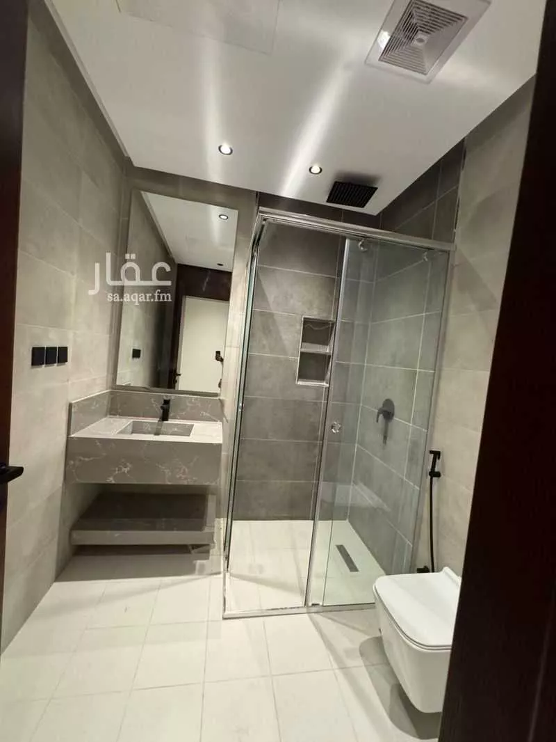 فيلا 6 غرف في الشراع 7
