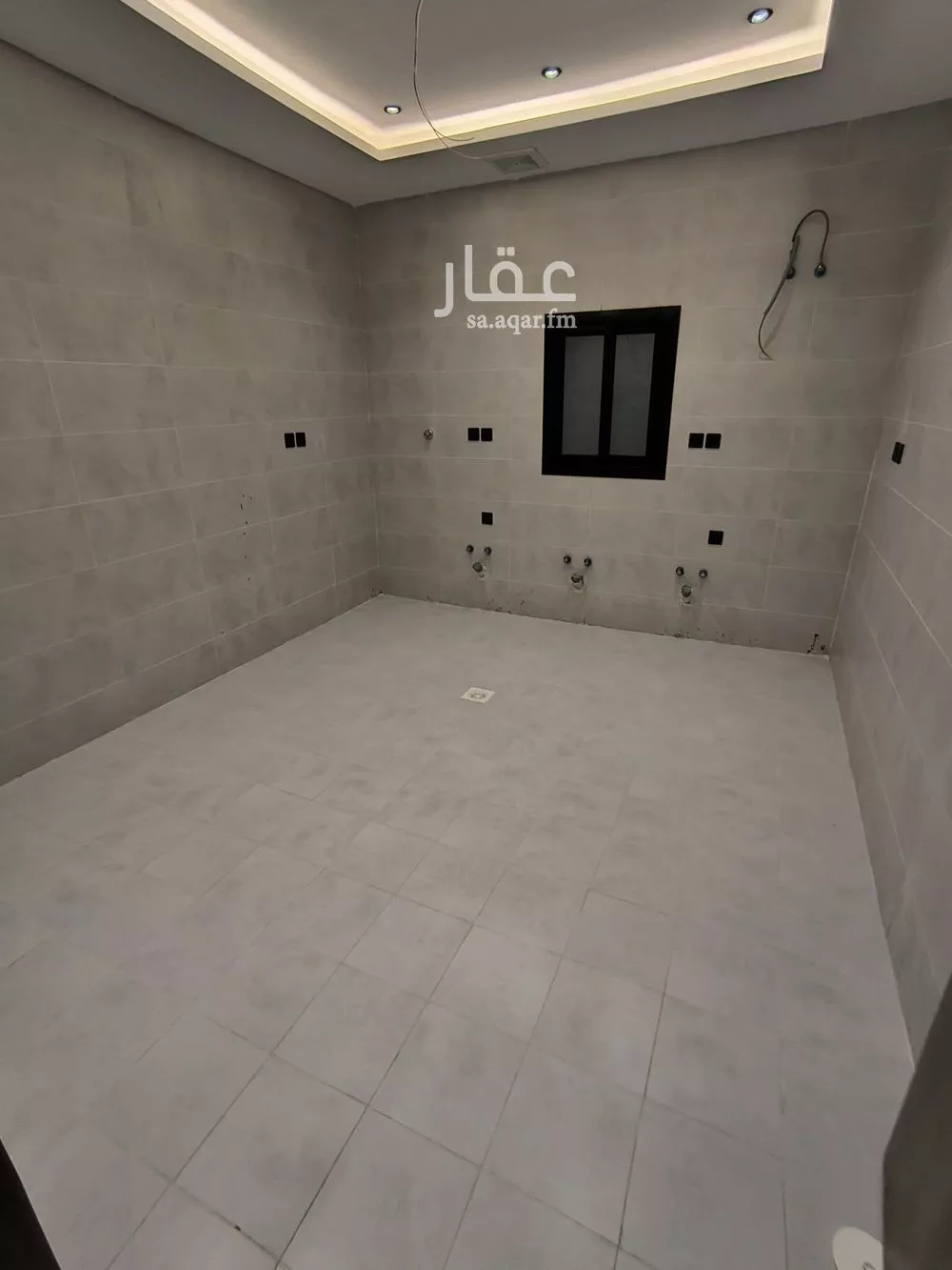 فيلا 12 غرف في الفلاح 5