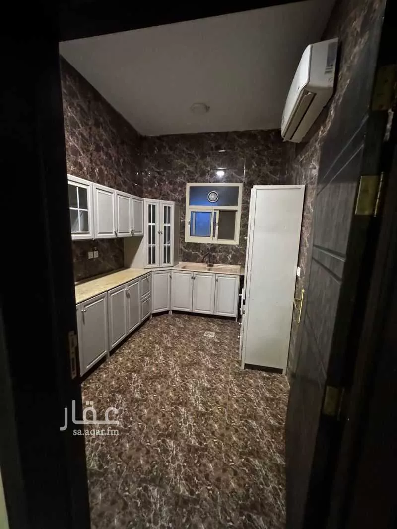 4 bedroom apartment in Dhahrat Laban 2