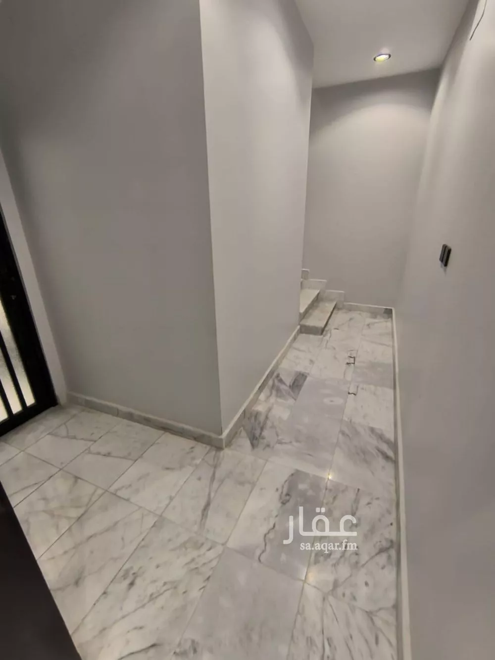 فيلا 5 غرف في الفروسية 7