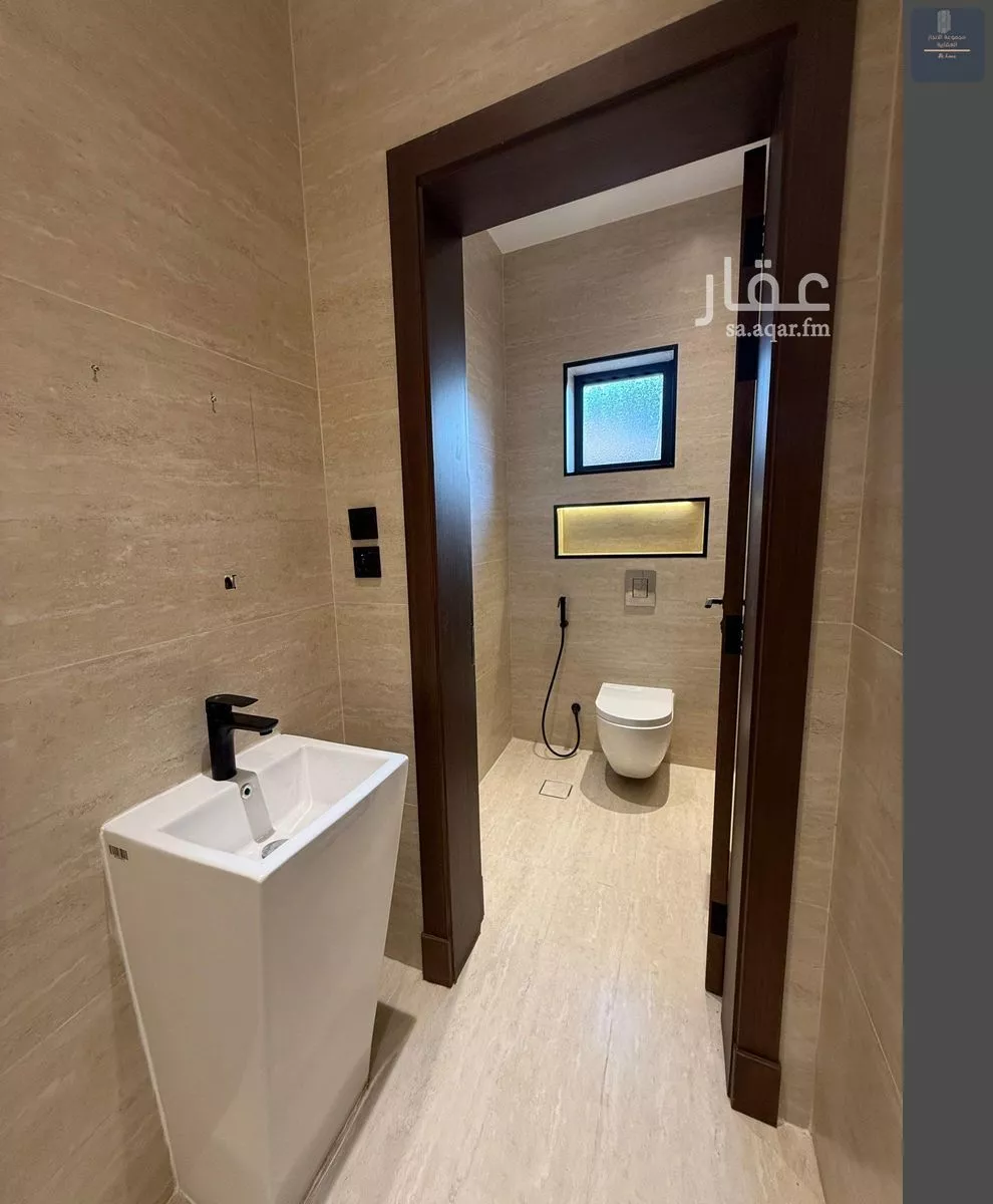 فيلا 6 غرف في اللؤلؤ 10