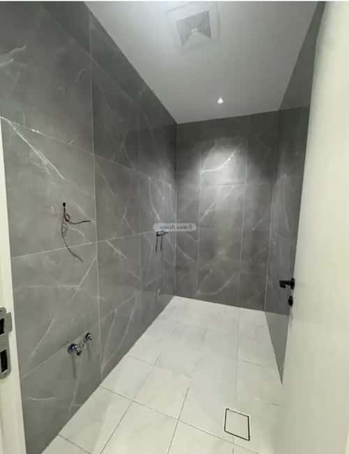 شقة 7 غرف في الواحة 2