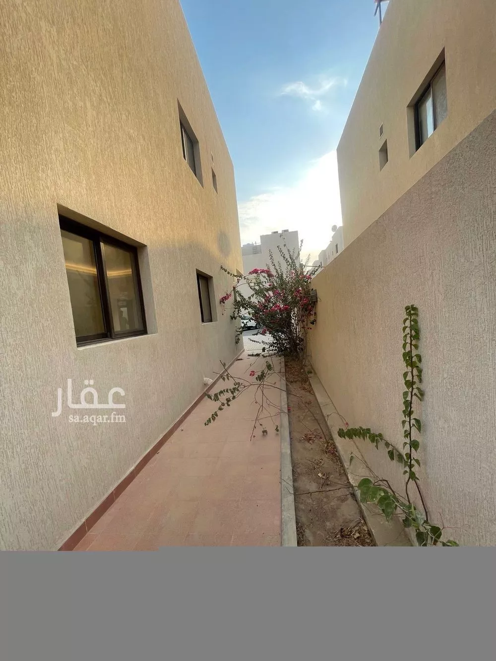 5 bedroom villa in Al Sawari 2