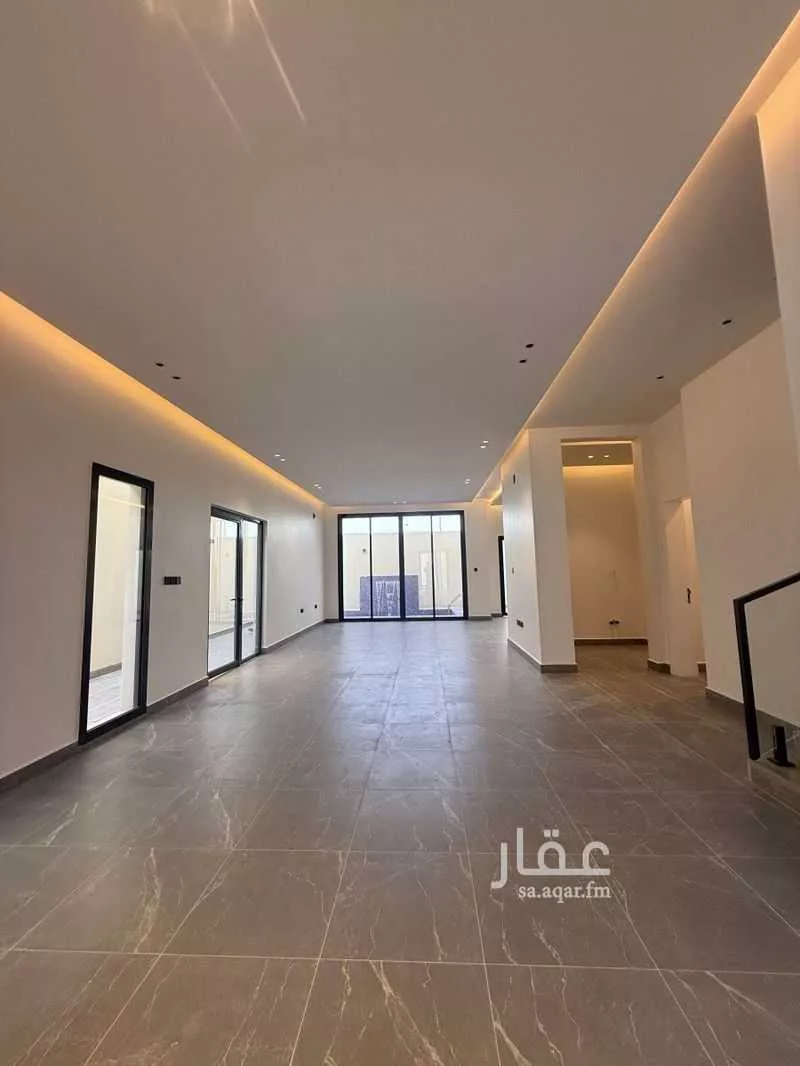 5 bedroom villa in Al Aridh, Riyadh 3