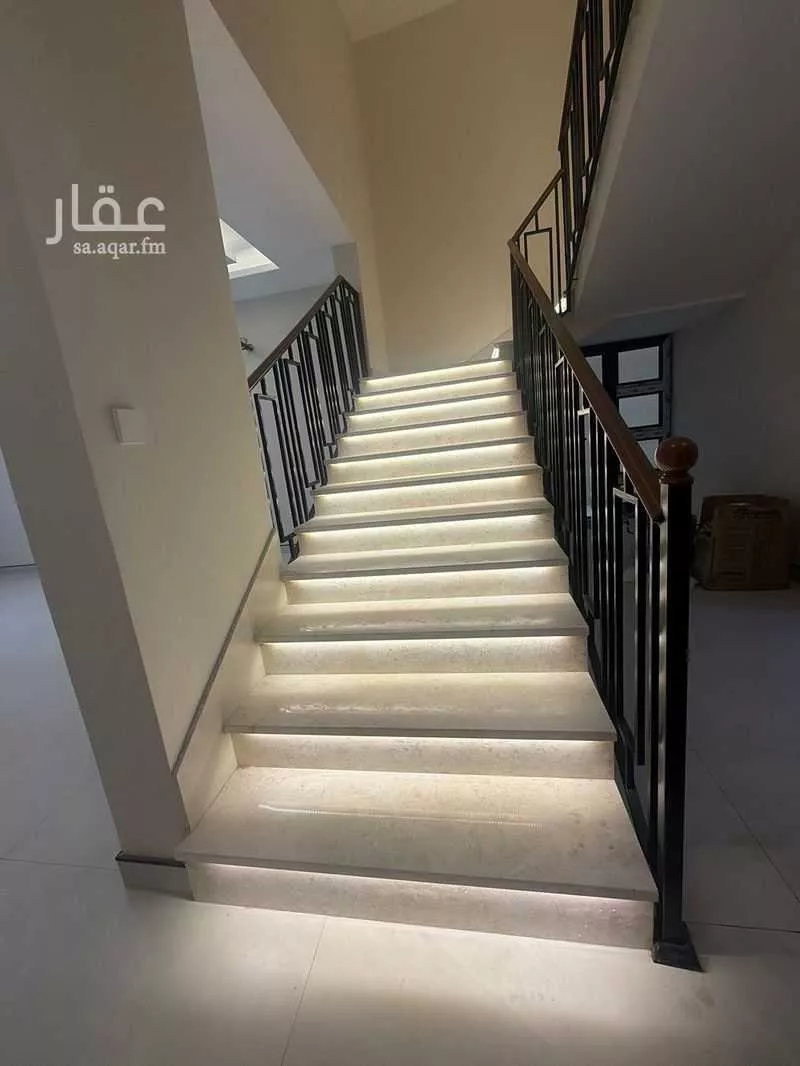 8 bedroom villa in Al Murjan 6