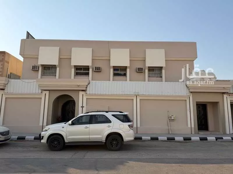 فيلا 4 غرف في احد، الدمام 2