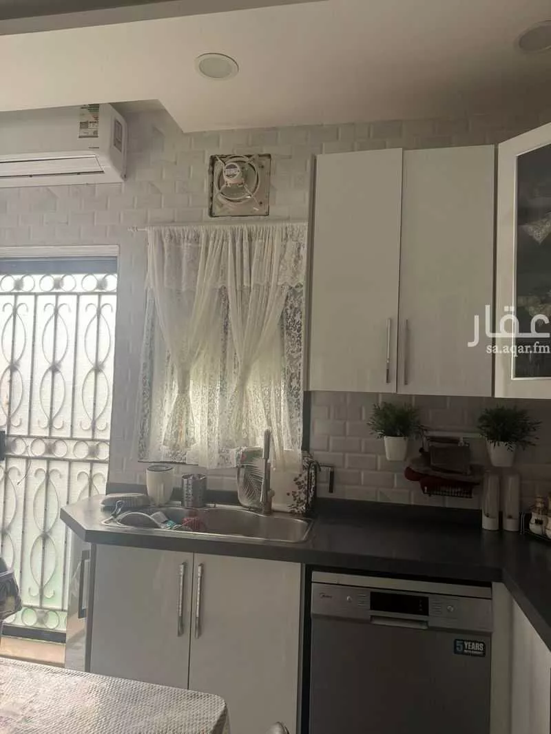 9 bedroom villa in Jeddah 28