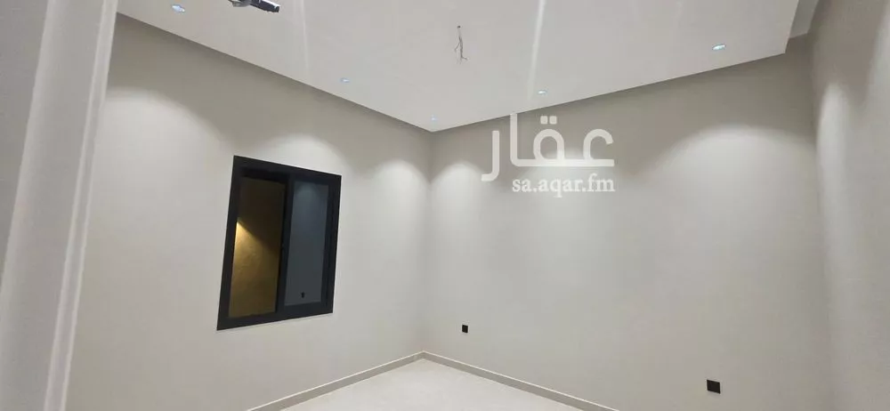 فيلا 10 غرف في طيبة 7