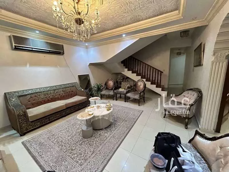 9 bedroom villa in Al Manar 5