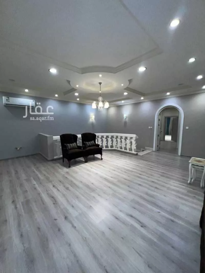 6 bedroom villa in Abhur South 18