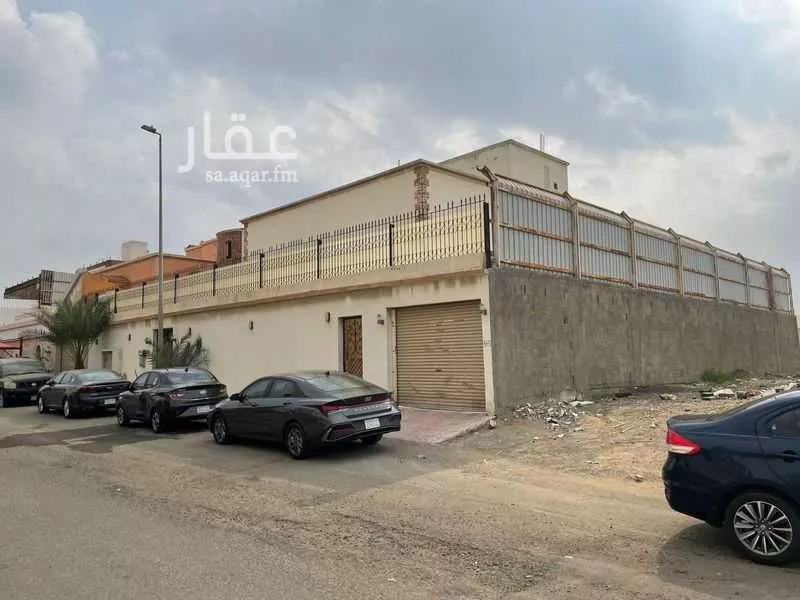 فيلا 9 غرف في السامر 15