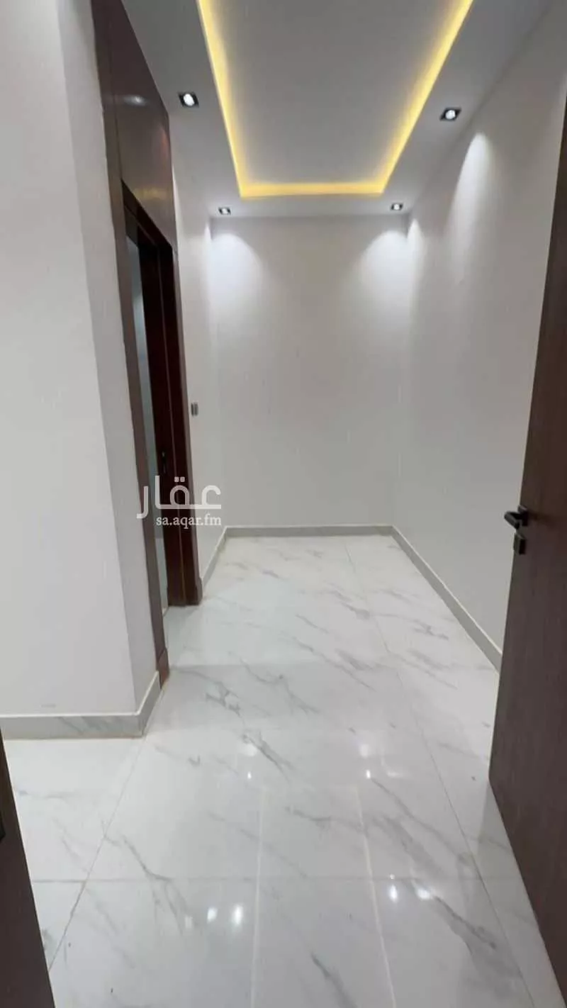 فيلا 4 غرف في الرمال 6