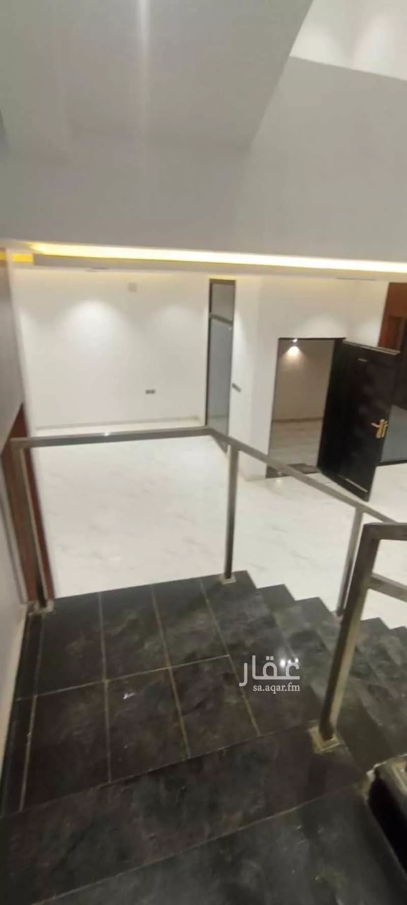 فيلا 4 غرف في الرمال 10