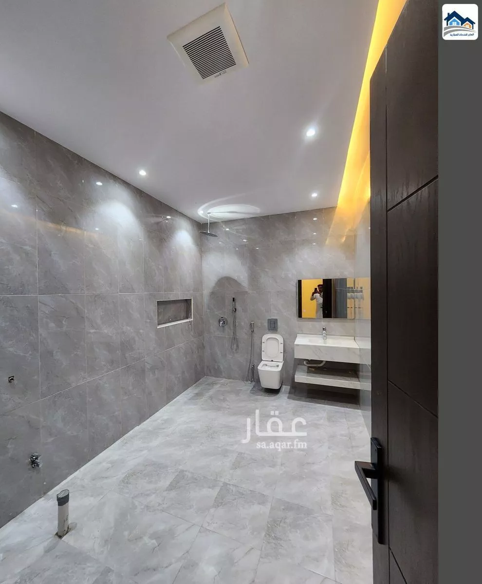 5 bedroom villa in Al Sawari 11