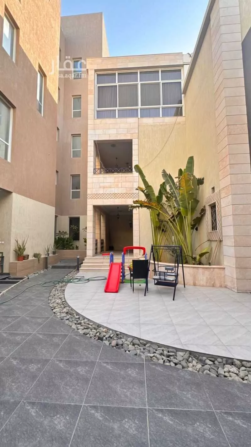 15 bedroom villa in Al Rabwa 2