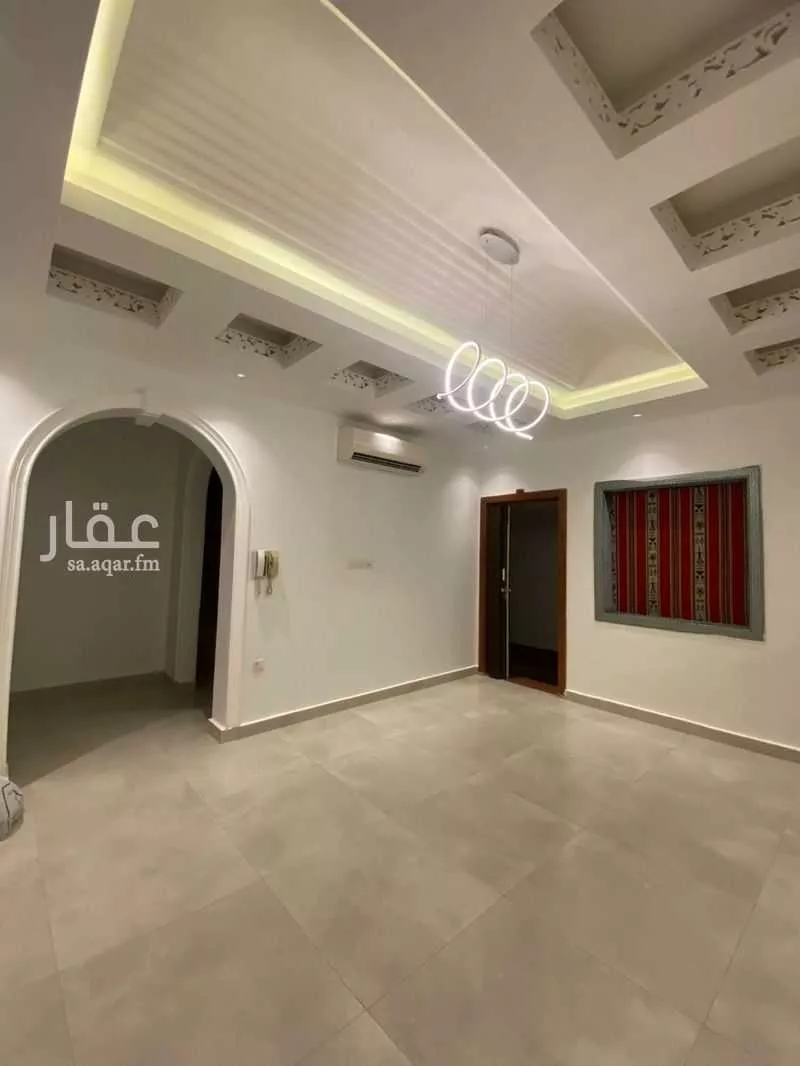 فيلا 5 غرف في الشراع 6