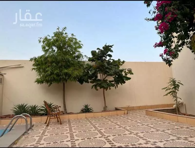 فيلا 7 غرف في الفلاح 6