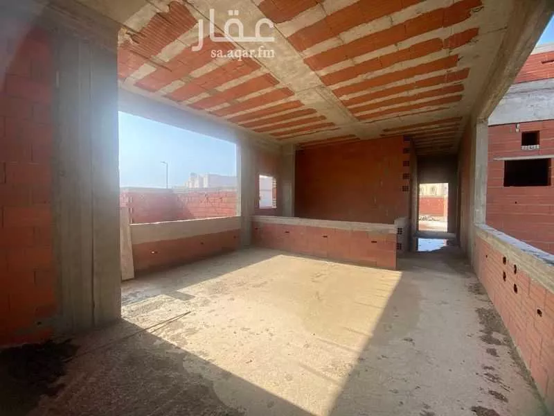 فيلا 10 غرف في طيبة 12