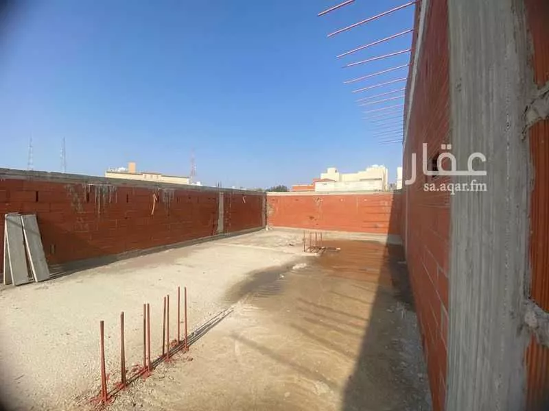فيلا 10 غرف في طيبة 17