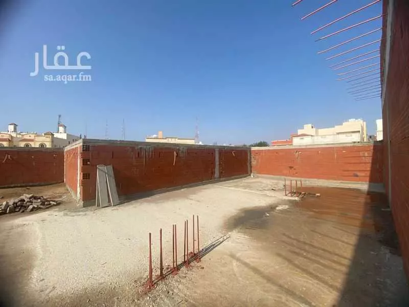 فيلا 10 غرف في طيبة 18