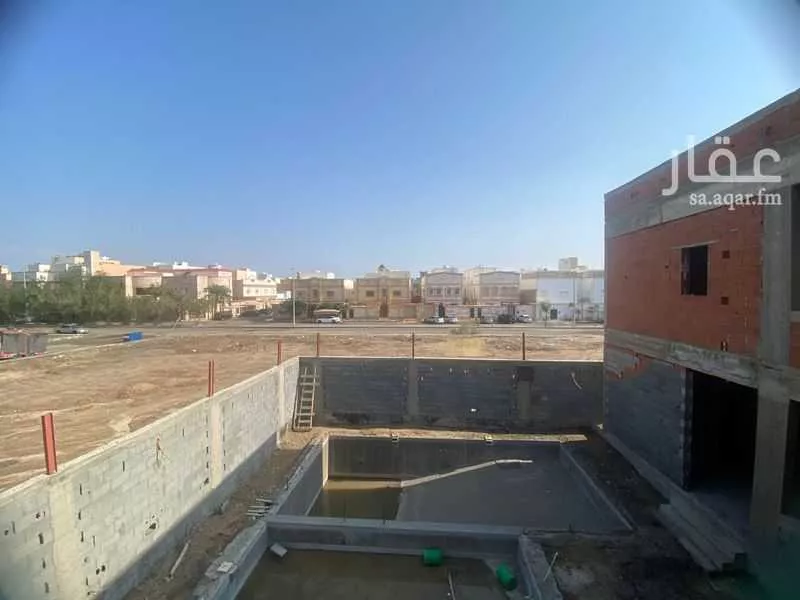 فيلا 10 غرف في طيبة 21