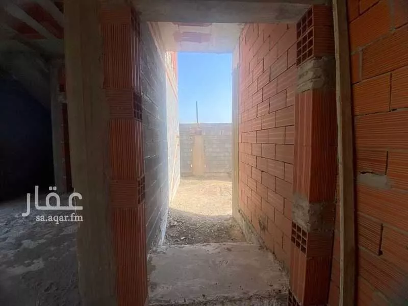فيلا 10 غرف في طيبة 10