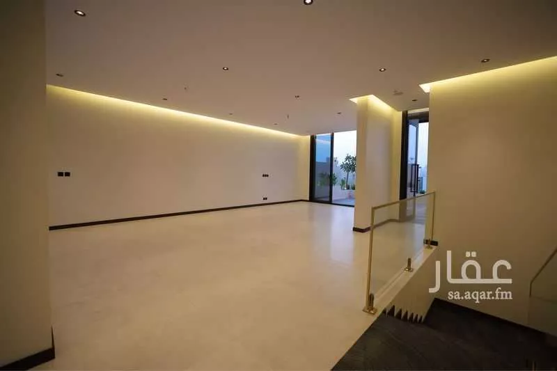 فيلا 8 غرف في الشراع 19