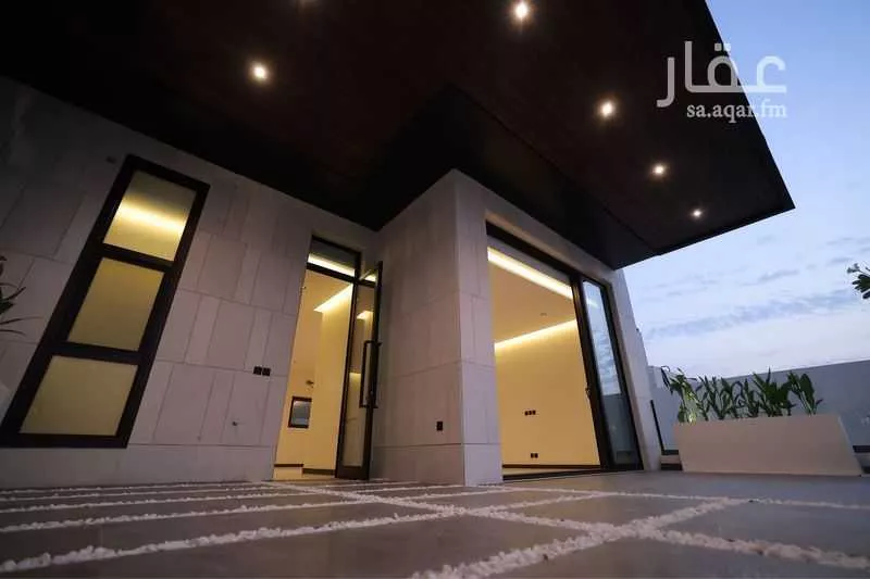 فيلا 8 غرف في الشراع 25