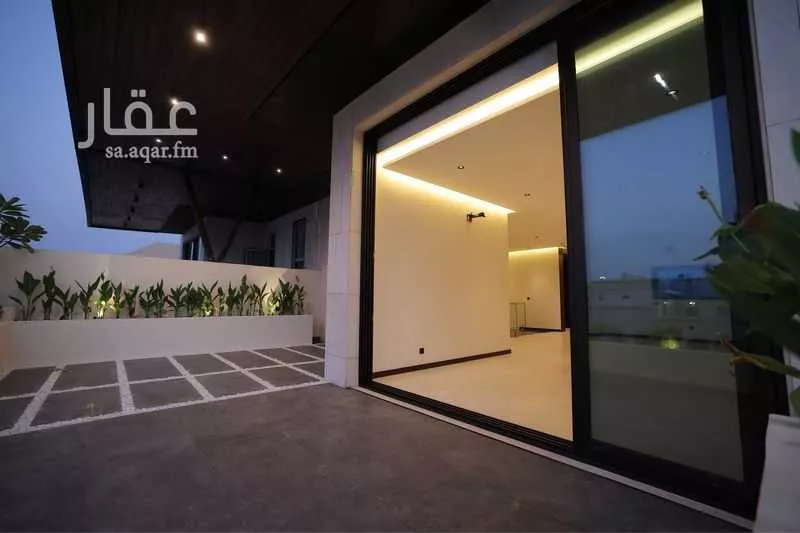فيلا 8 غرف في الشراع 26