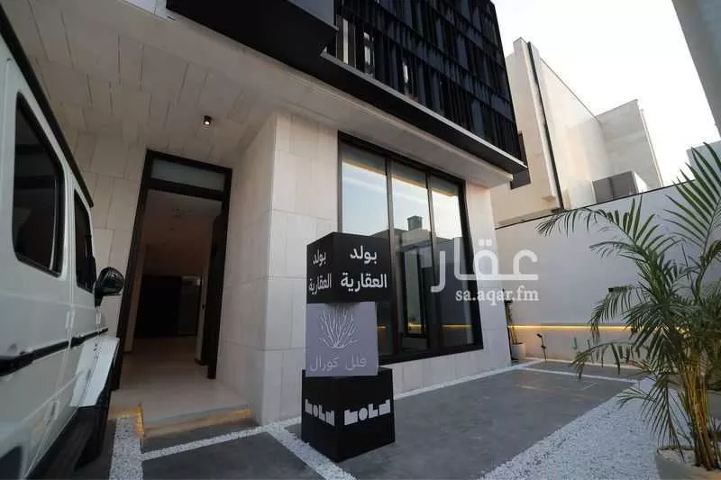 فيلا 8 غرف في الشراع 8
