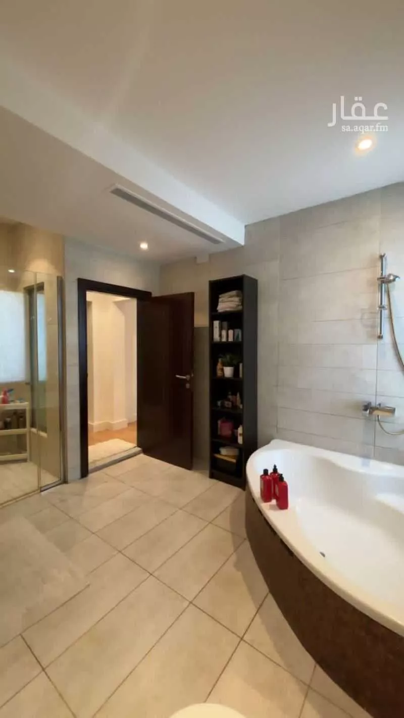 6 bedroom villa in Abhur North 4