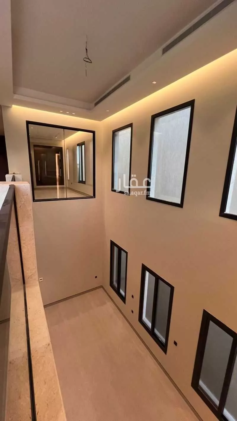6 bedroom villa in Al Yaqout 11