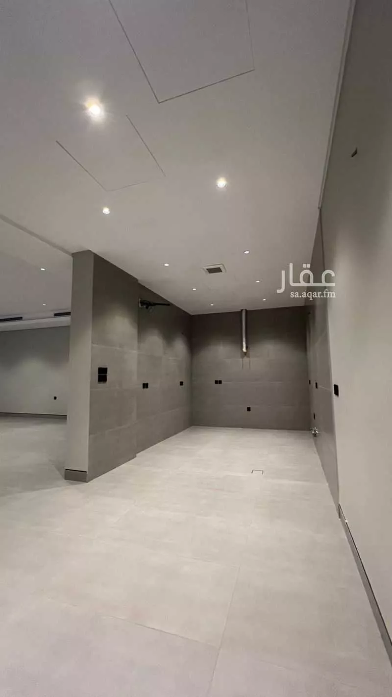 6 bedroom villa in Al Yaqout 13