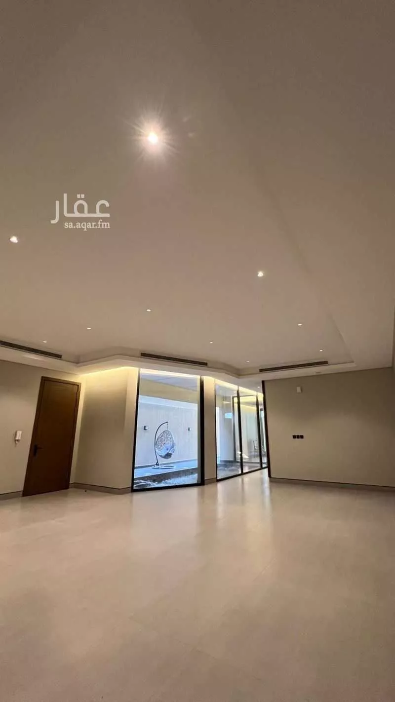 6 bedroom villa in Al Yaqout 17