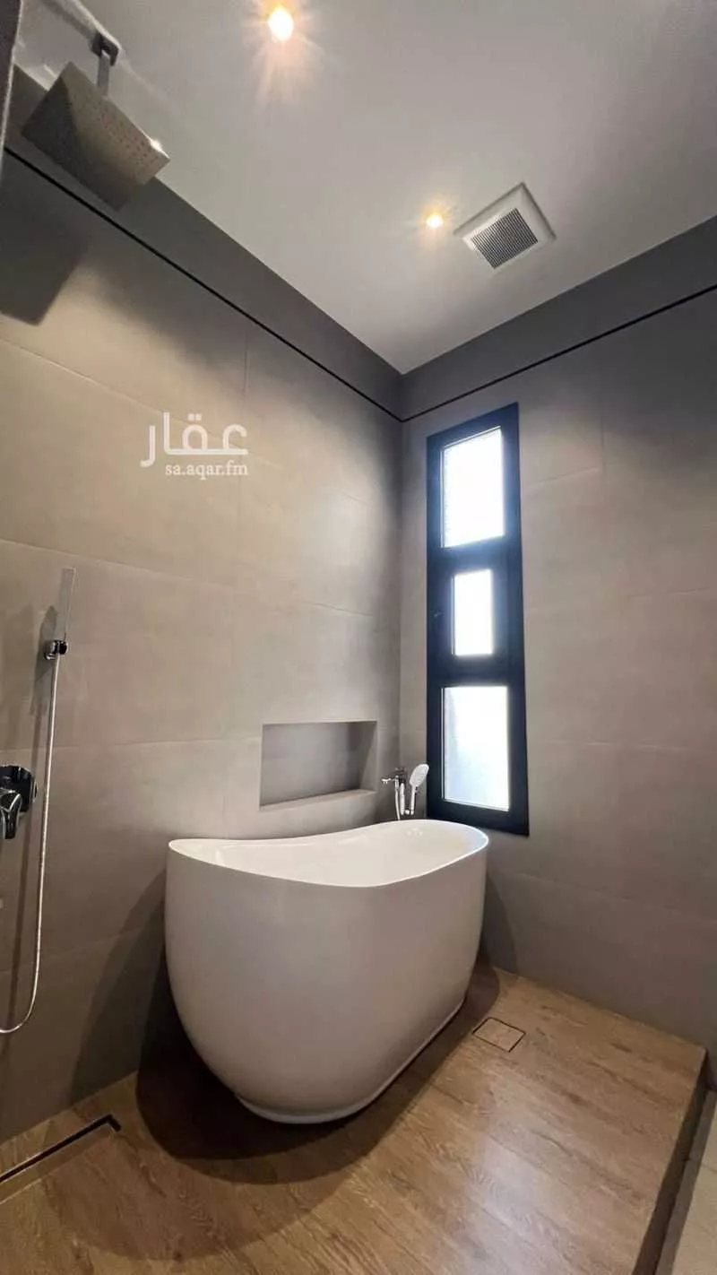 6 bedroom villa in Al Yaqout 19