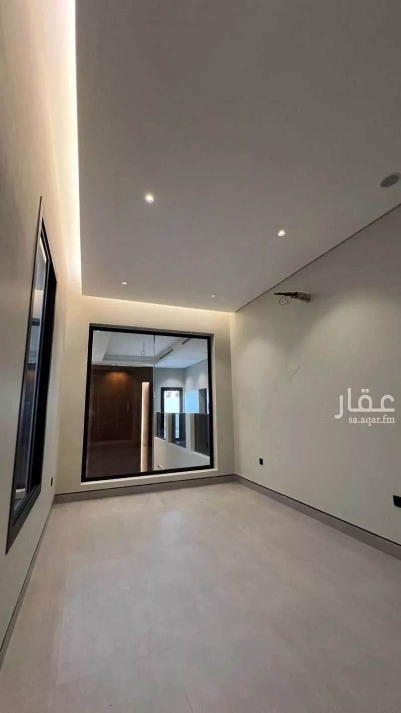 6 bedroom villa in Al Yaqout 20