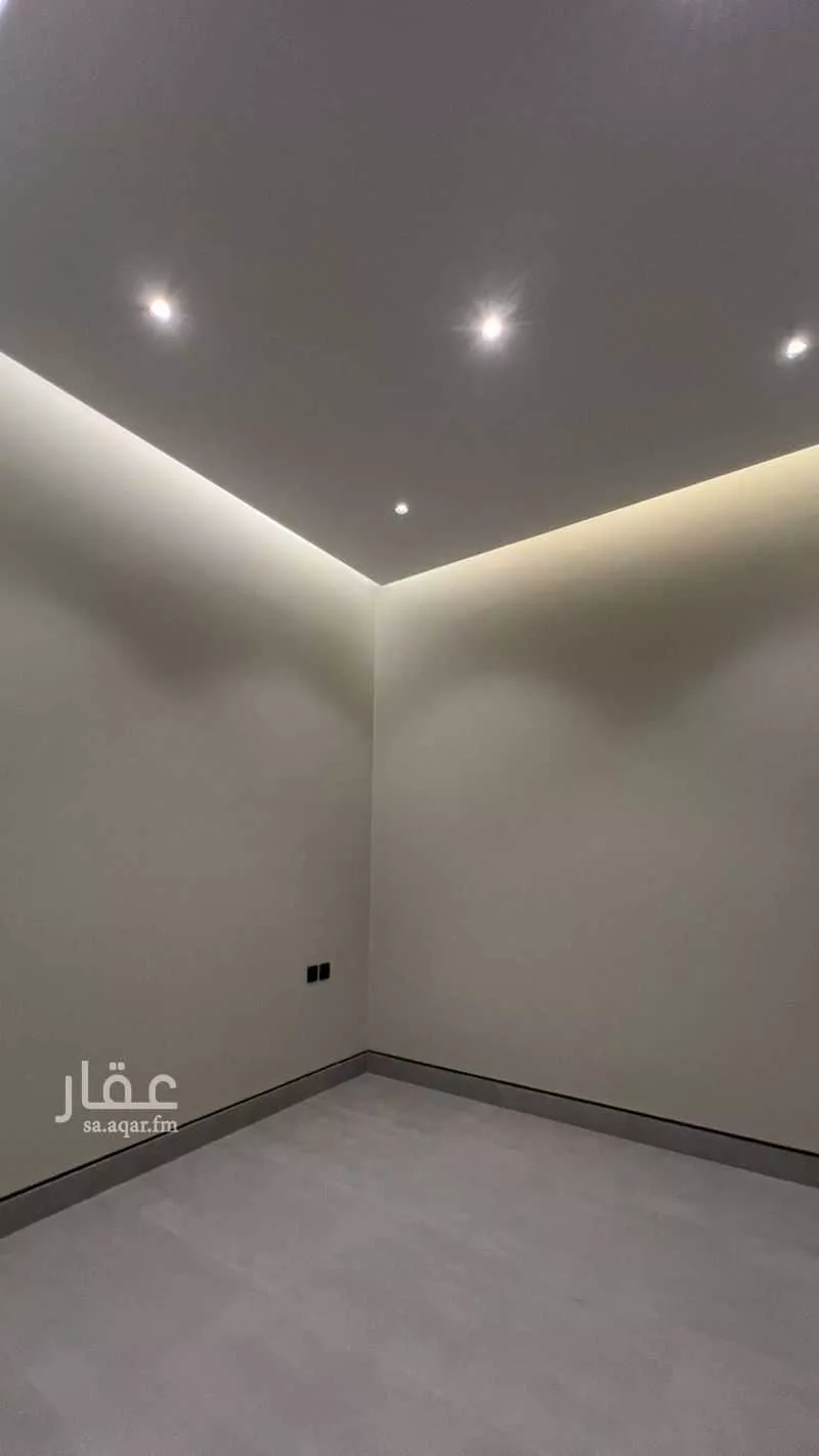 6 bedroom villa in Al Yaqout 3