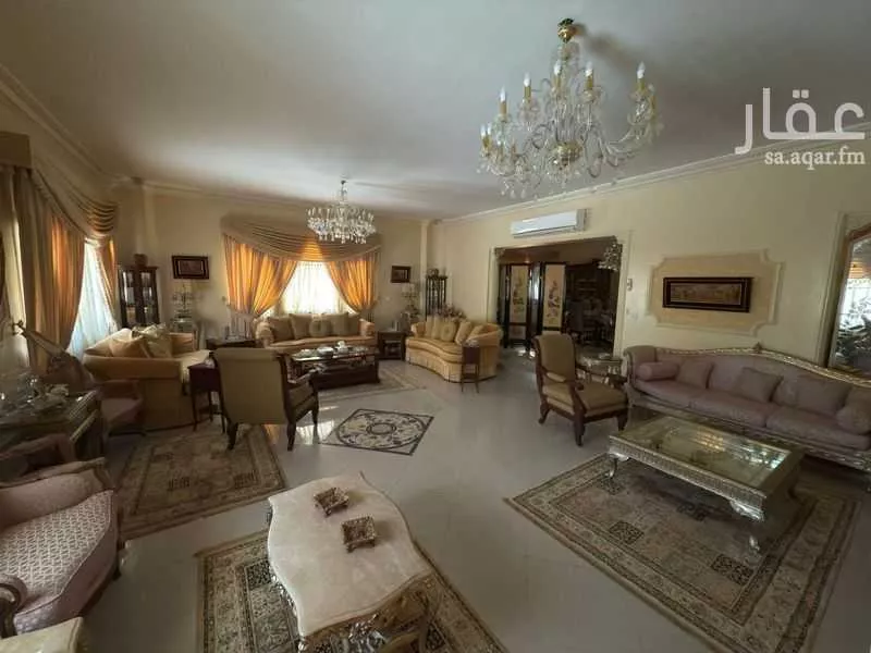 7 bedroom villa in Al Zahra 3