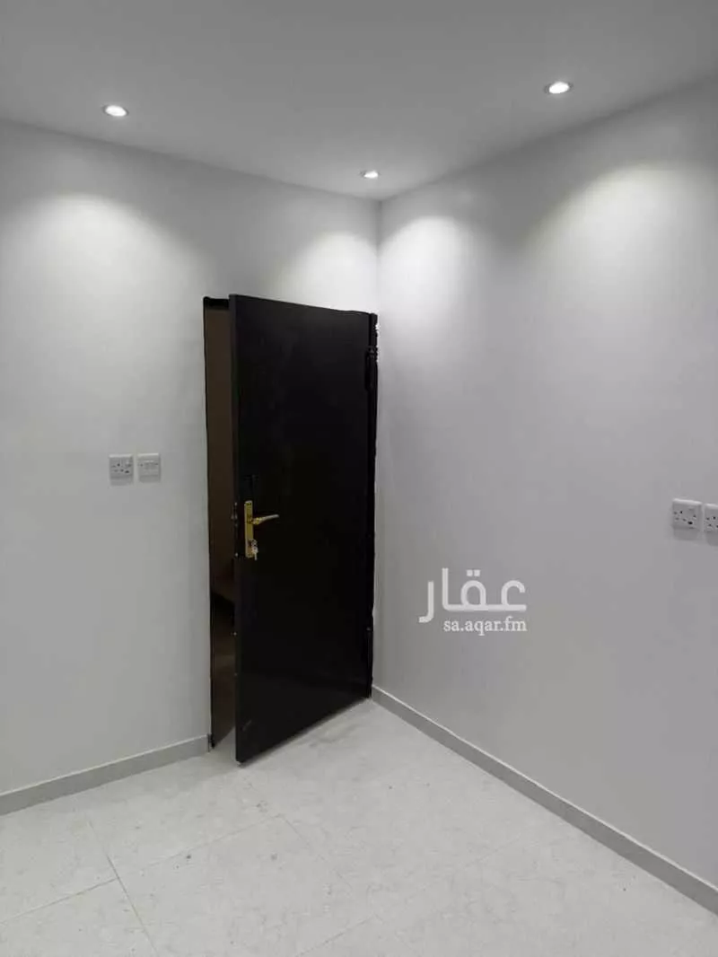 38 bedroom building in Umm Al Hamam Al Gharbi, Riyadh 5