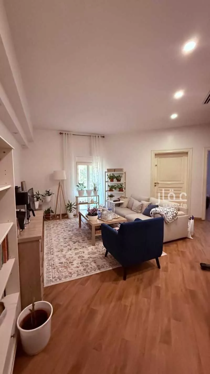 10 bedroom villa in Al Rehab 12