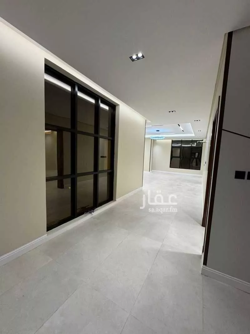 فيلا 5 غرف في الأمواج 12