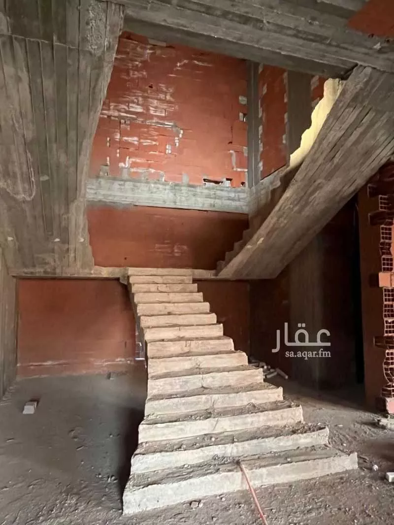 8 bedroom apartment in Jeddah 3
