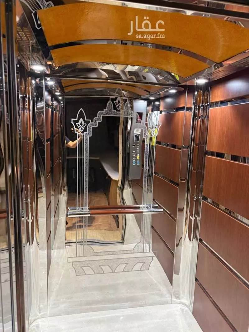 6 bedroom apartment in Al Nahda 13