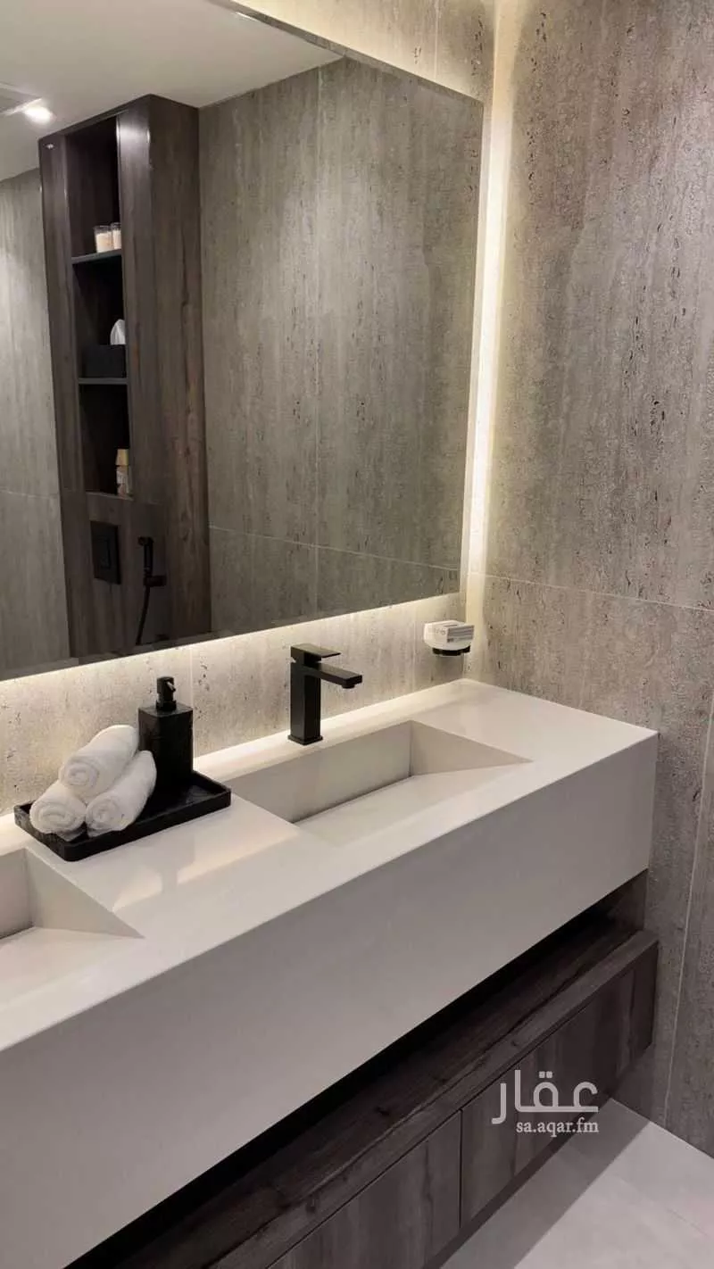 6 bedroom apartment in Al Nahda 9