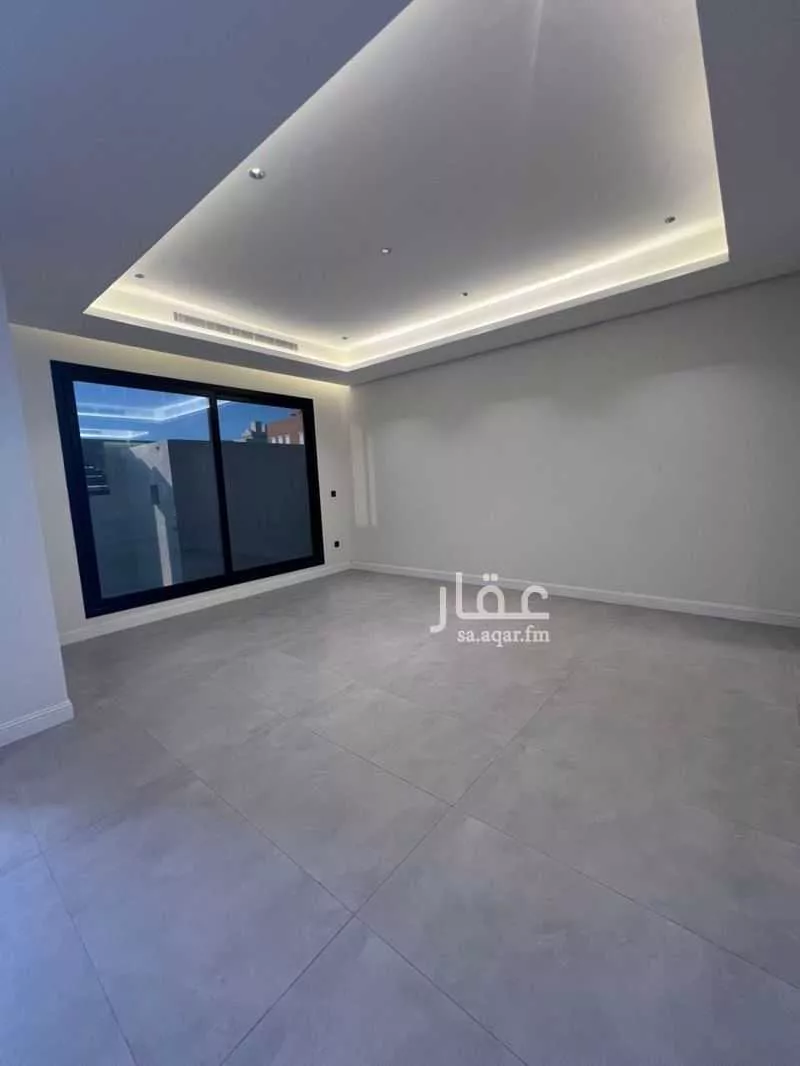 6 bedroom villa in Al Yaqout 10