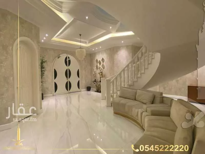 5 bedroom villa in Al Shati 13